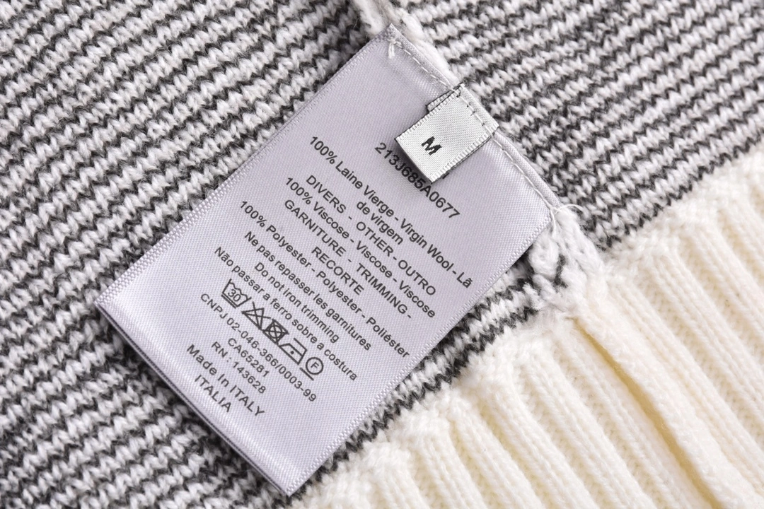 wg.luxury- 4ior wool item:D-F431J5933